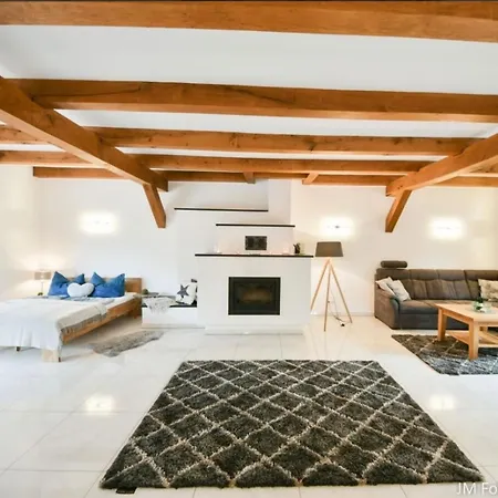Apartament 4